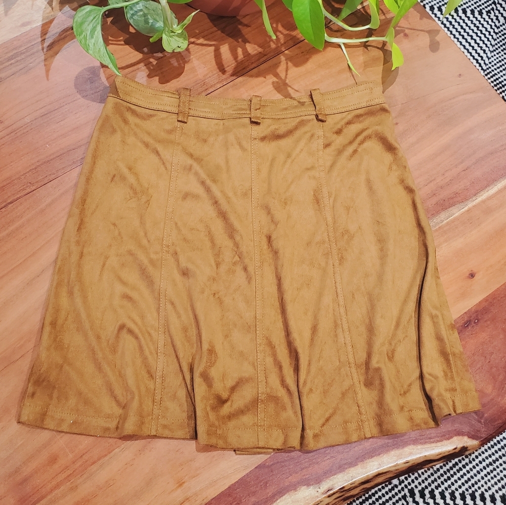 SUPER Soft Y2K buttery Faux Suede Camel Skater Skirt- XS - Picture 4 of 16